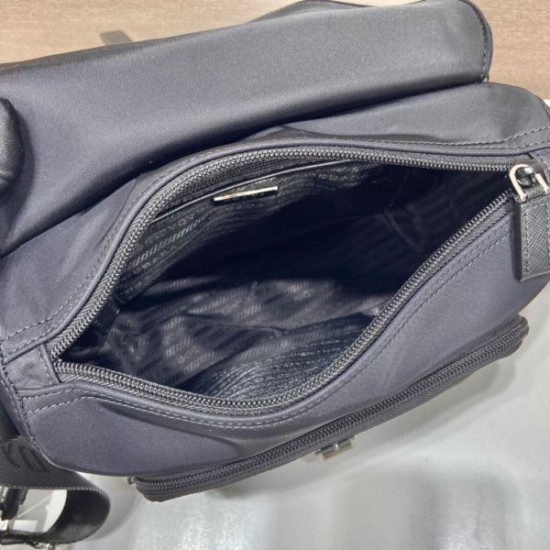2025SS 人気ショルダーバッグ PRADA プラダ 雑誌掲載も多数の話題アイテム