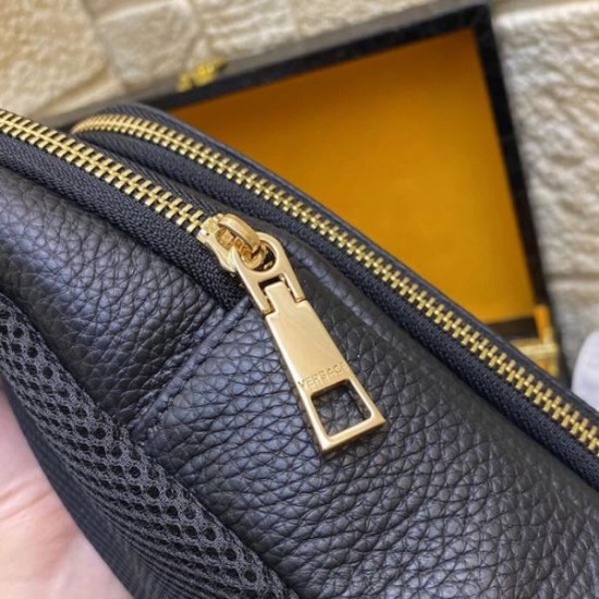 2025SS 話題チェストバッグ VERSACE ヴェルサーチェ 今季注目の最上級クラス