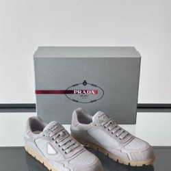 2025SS カジュアルシューズ PRADA プラダ 目が離せない夏季新作