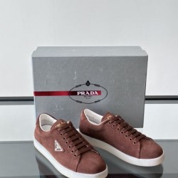 2025SS カジュアルシューズ PRADA プラダ 魅力的な価格でセール