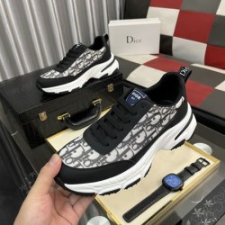 2025SS スニーカー DIOR ディオール 今年の夏はこれで決まり！注目新作