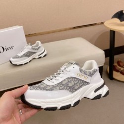 2025SS スニーカー DIOR ディオール この春夏注目のスタイリッシュトップモデル
