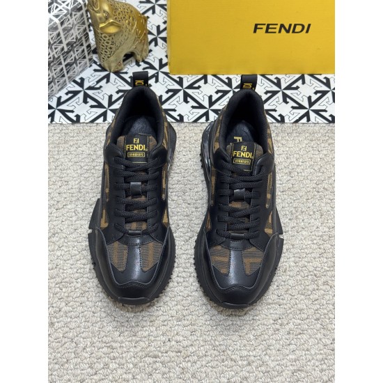 2025SS スニーカー FENDI フェンデイ 最後の春夏コレクションを飾る人気作