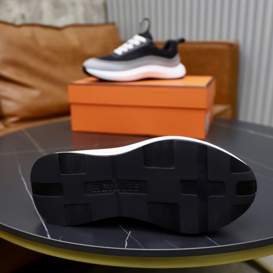2025SS スニーカー HERMES エルメス 魅力が詰まった春夏限定スタイル