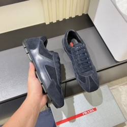 2025SS スニーカー PRADA プラダ 高感度セレブ愛用の注目モデル