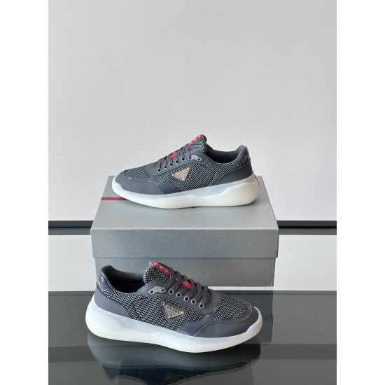 2025SS スニーカー PRADA プラダ ブランドロゴが際立つ人気デザイン