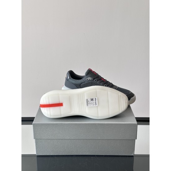 2025SS スニーカー PRADA プラダ ブランドロゴが際立つ人気デザイン
