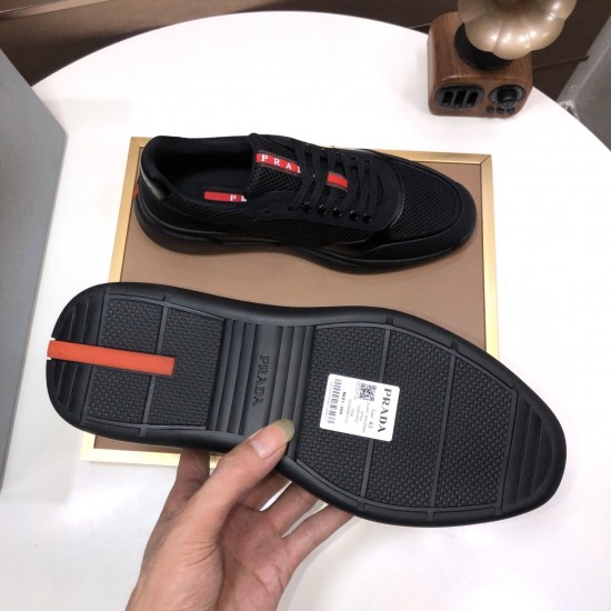 2025SS スニーカー PRADA プラダ 個性を引き立てるおしゃれな一足