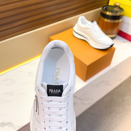 2025SS スニーカー PRADA プラダ 大流行中！注目の新作ブランドスニーカー