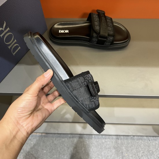 2025SS サンダル DIOR ディオール ジュアル感強めの着