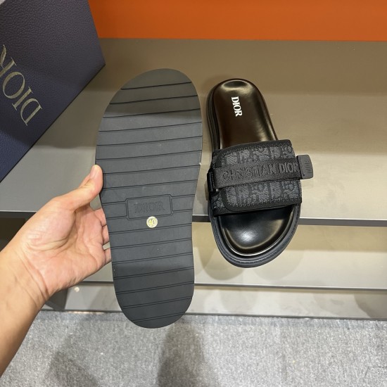 2025SS サンダル DIOR ディオール ジュアル感強めの着