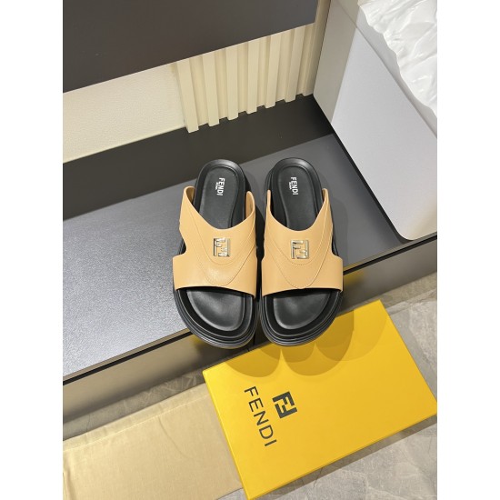2025SS サンダル FENDI フェンデイ 特に今期の春夏注目