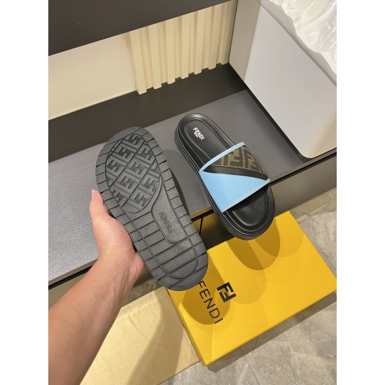 2025SS サンダル FENDI フェンデイ 今季マストアイテム