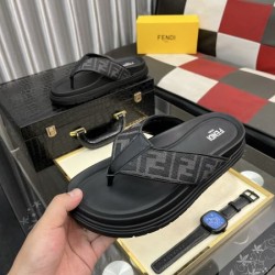 2025SS サンダル FENDI フェンデイ 春夏新作を一気見せ