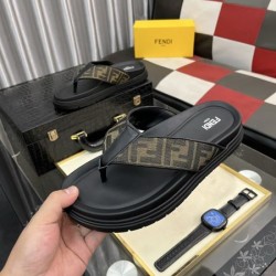 2025SS サンダル FENDI フェンデイ 春夏新作を一気見せ