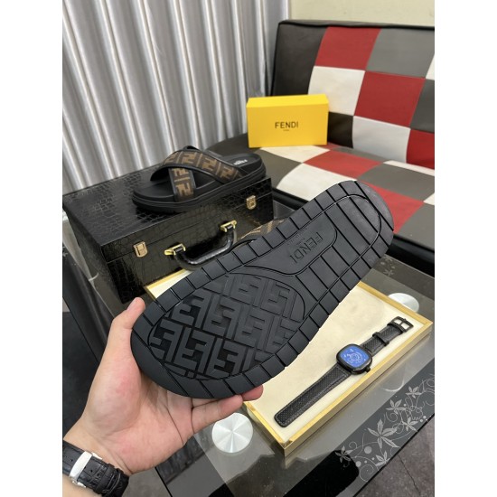 2025SS サンダル FENDI フェンデイ 春夏の最新トレンド