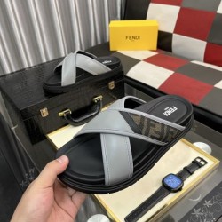 2025SS サンダル FENDI フェンデイ 今年流の人気コーデ