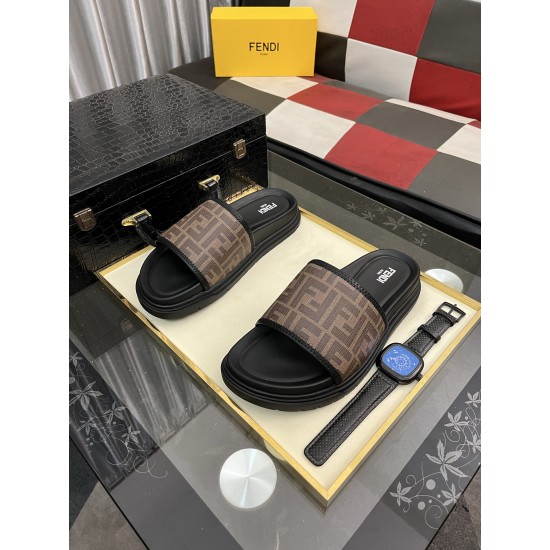 2025SS サンダル FENDI フェンデイ 毎シーズン活躍する