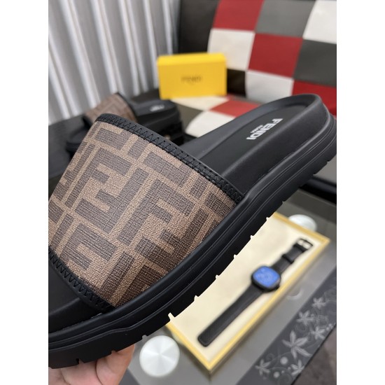 2025SS サンダル FENDI フェンデイ 毎シーズン活躍する