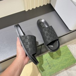 2025SS サンダル GUCCI グッチ 今年らしい着こなし