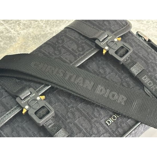 DIOR ディオール ショルダーバッグ 2025SS 春らしい繊細なデザインで魅せる