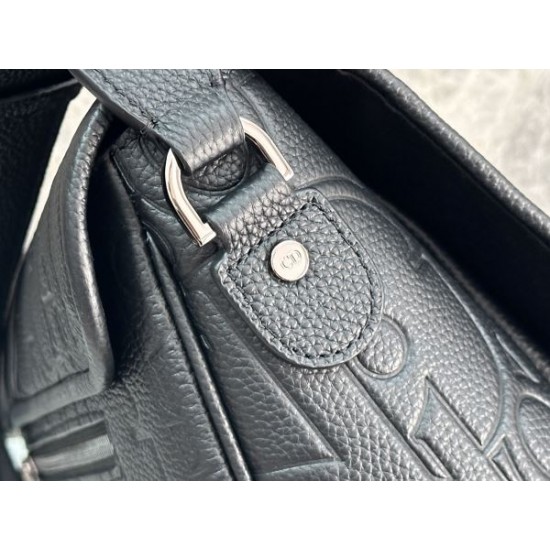 DIOR ディオール ショルダーバッグ 2025SS おしゃれな人必見の愛用アイテム