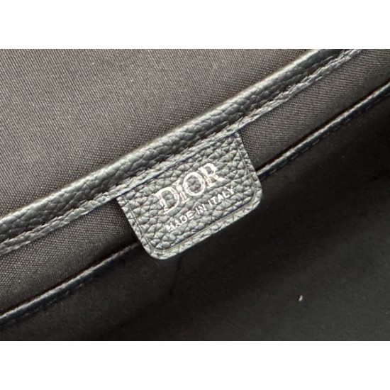 DIOR ディオール ショルダーバッグ 2025SS おしゃれな人必見の愛用アイテム