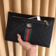 GUCCI グッチ クラッチバッグ 2025SS トレンドコーデを楽しめる注目モデル