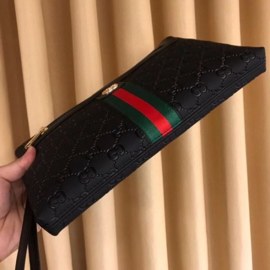 GUCCI グッチ クラッチバッグ 2025SS トレンドコーデを楽しめる注目モデル
