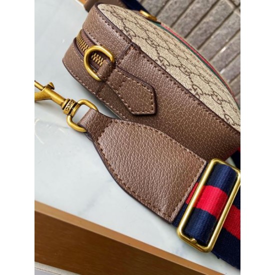 GUCCI グッチ ショルダーバッグ 2025SS 春先にぴったりな優雅なカラー