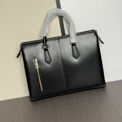LOUIS VUITTON ルイヴィトン ブリーフケース 2025SS この春夏話題のトレンドモデル