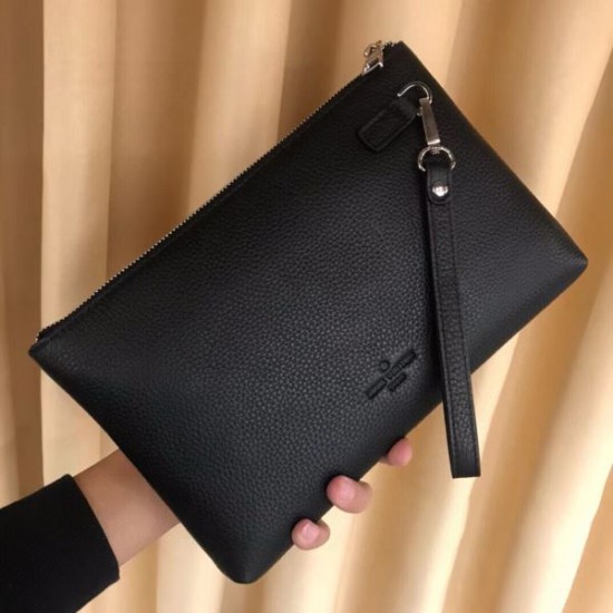 LOUIS VUITTON ルイヴィトン クラッチバッグ 2025SS 新作でカジュアルコーデをアップデート