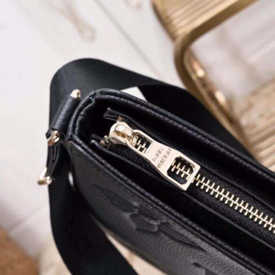 LOUIS VUITTON ルイヴィトン ショルダーバッグ 2025SS 絶大な人気を誇る新作