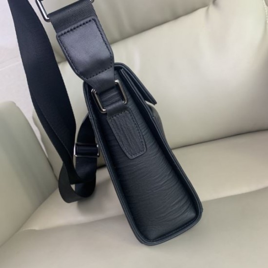 LOUIS VUITTON ルイヴィトン ショルダーバッグ 2025SS ファッション感度高めの注目アイテム