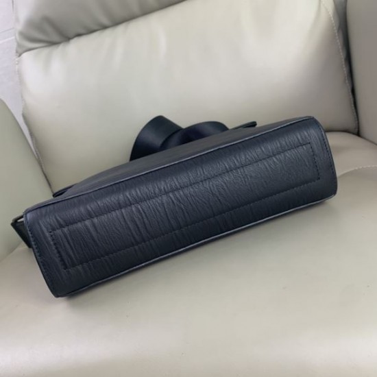 LOUIS VUITTON ルイヴィトン ショルダーバッグ 2025SS ファッション感度高めの注目アイテム
