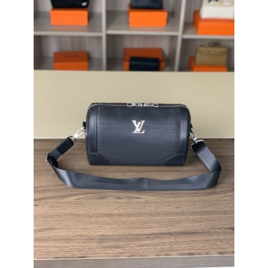 LOUIS VUITTON ルイヴィトン ショルダーバッグ 2025SS 春夏注目のトップトレンドバッグ