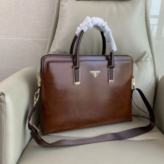 PRADA プラダ ブリーフケース 2025SS 新作レプリカが最安値で登場