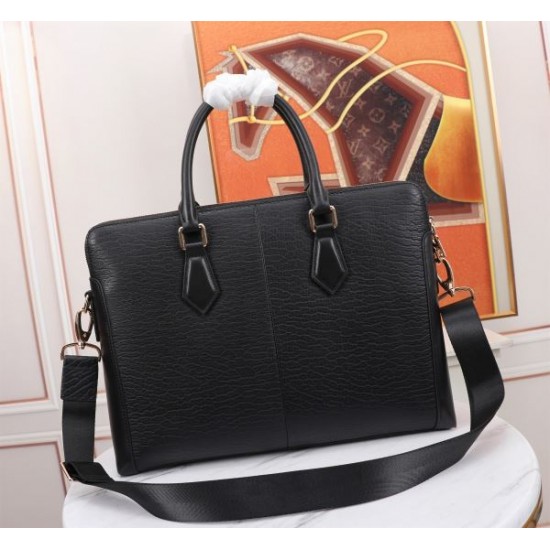 PRADA プラダ ブリーフケース 2025SS 今年のトレンドを先取りする注目モデル