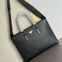PRADA プラダ ブリーフケース 2025SS 抜群の相性で断然おすすめレプリカ