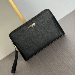 PRADA プラダ クラッチバッグ 2025SS 希少！取り扱い店舗限定アイテム