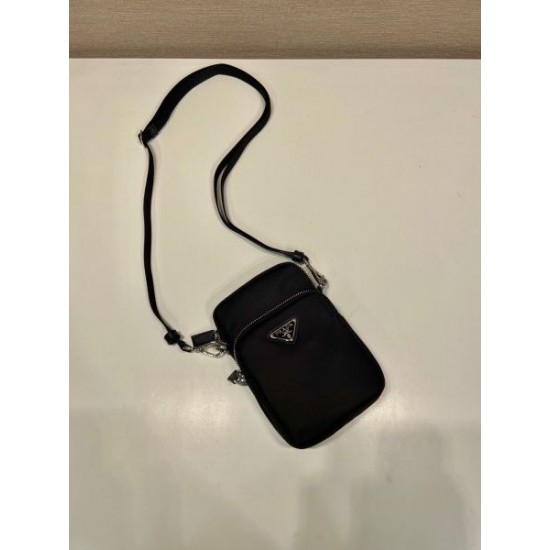 PRADA プラダ ショルダーバッグ 2025SS 最後の春夏コレクション！見逃せない新作