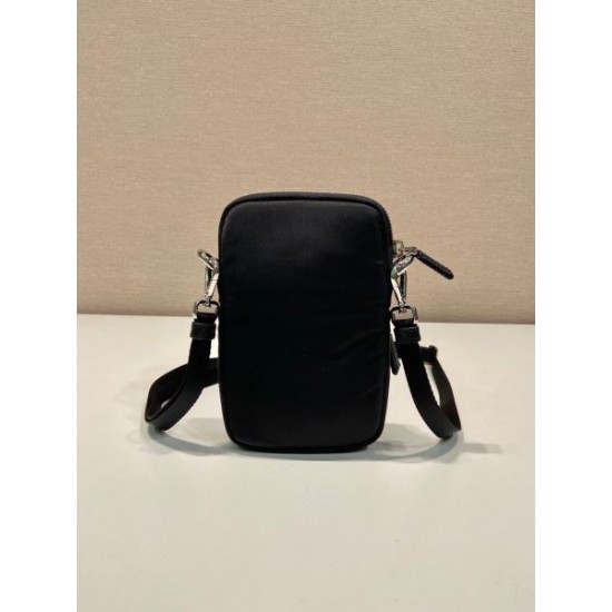 PRADA プラダ ショルダーバッグ 2025SS 最後の春夏コレクション！見逃せない新作