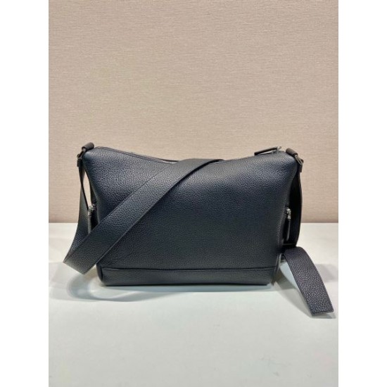 PRADA プラダ ショルダーバッグ 2025SS オシャレに決まる逸品、春夏必携