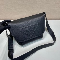 PRADA プラダ ショルダーバッグ 2025SS 新作限定！美しい色合いで魅了