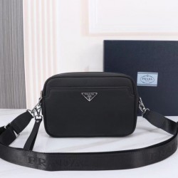 PRADA プラダ ショルダーバッグ 2025SS 新作限定！華やかでキュートなデザイン