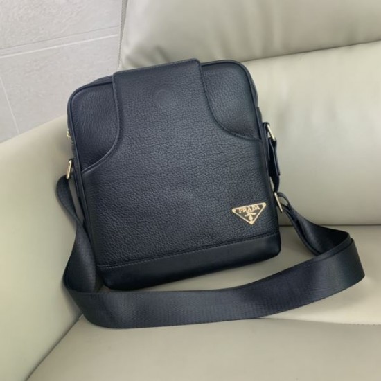 PRADA プラダ ショルダーバッグ 2025SS 最新作！大人気＆話題沸騰中のアイテム
