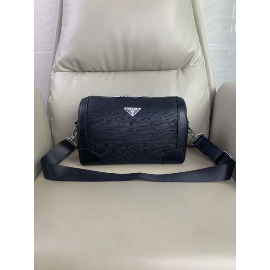 PRADA プラダ ショルダーバッグ 2025SS 新作限定！華やかでキュートなデザイン
