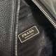 PRADA プラダ チェストバッグ 2025SS 都会的な印象を与えるスタイリッシュなアイテ