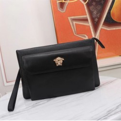 VERSACE ヴェルサーチェ クラッチバッグ 2025SS 新作をセール価格でゲット！