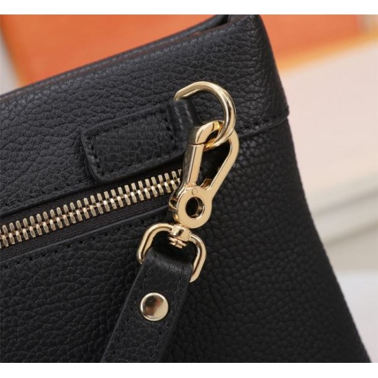 VERSACE ヴェルサーチェ クラッチバッグ 2025SS 新作をセール価格でゲット！